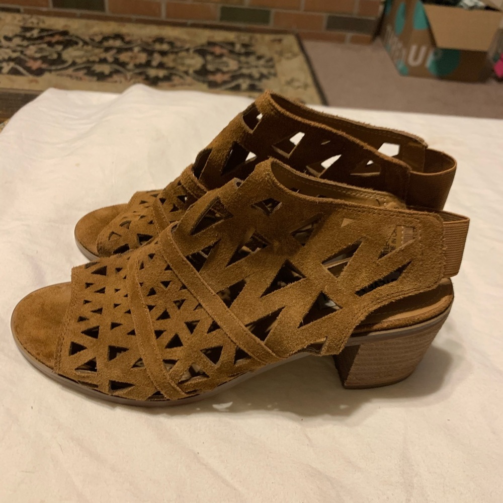 Sz 8.5 Steve Madden Estée Suede Sandals - Picture 8 of 12
